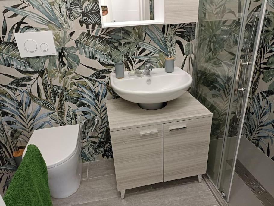 Iris Apartment, Comfort E Stile Nel Cuore Di บิสเชลเย ภายนอก รูปภาพ